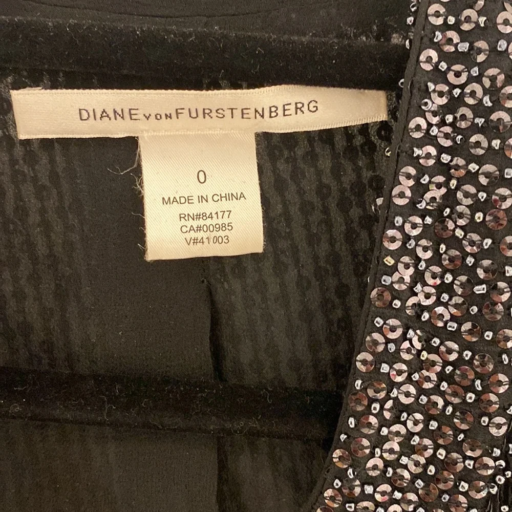 Diane von Furstenberg silk blazer with sequins all over - Picture 2 of 6